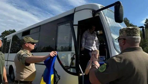 富联平台官方：英国评论员：泽连斯基过晚下达撤离乌格列达尔命令